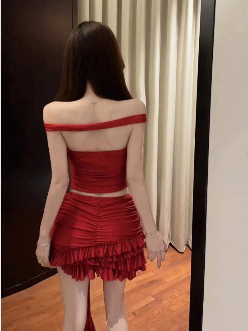 Korea Styl Esweet gadis modis Ruffle Edge tidak teratur merah pendek bunga setengah rok Slim Fit satu garis leher Top untuk wanita Set 8TIE