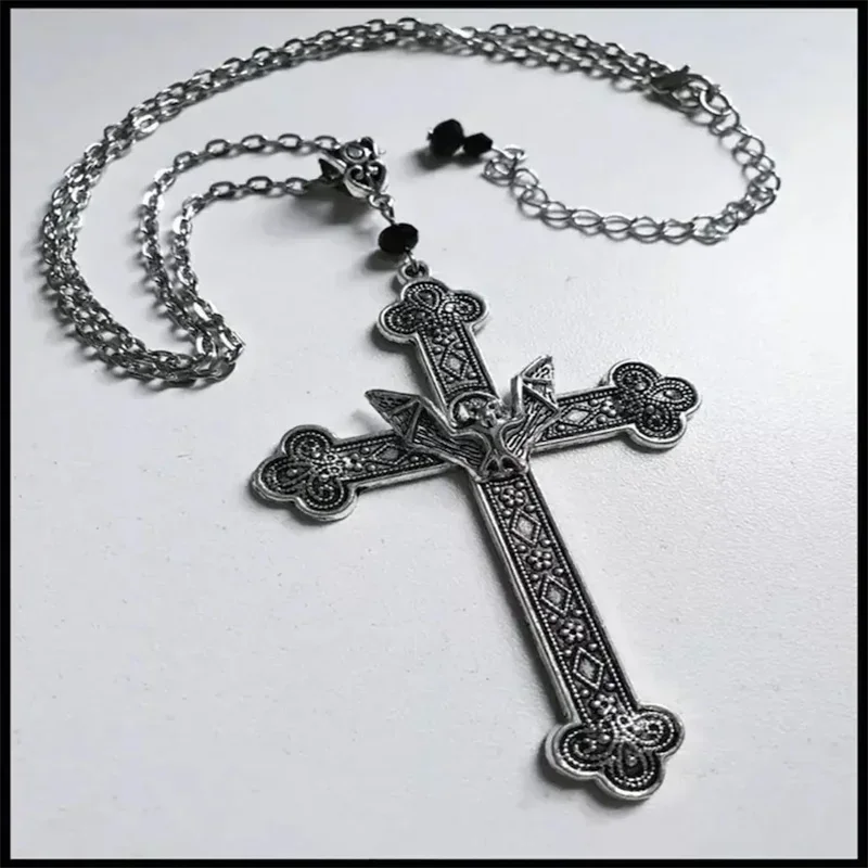 Gothic Antique Silver Color Filigree Vampire Bat Cross Necklace Vintage Religious Christian Faith Collar for Women Gift Jewelry