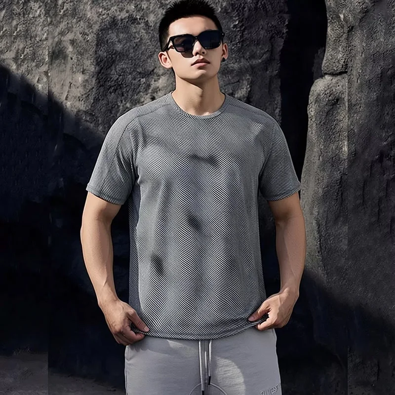 under-armour-t-shirt-fitness-per-abbigliamento-sportivo-estivo-traspirante-a-maniche-corte-con-collo-rotondo-1379671-001