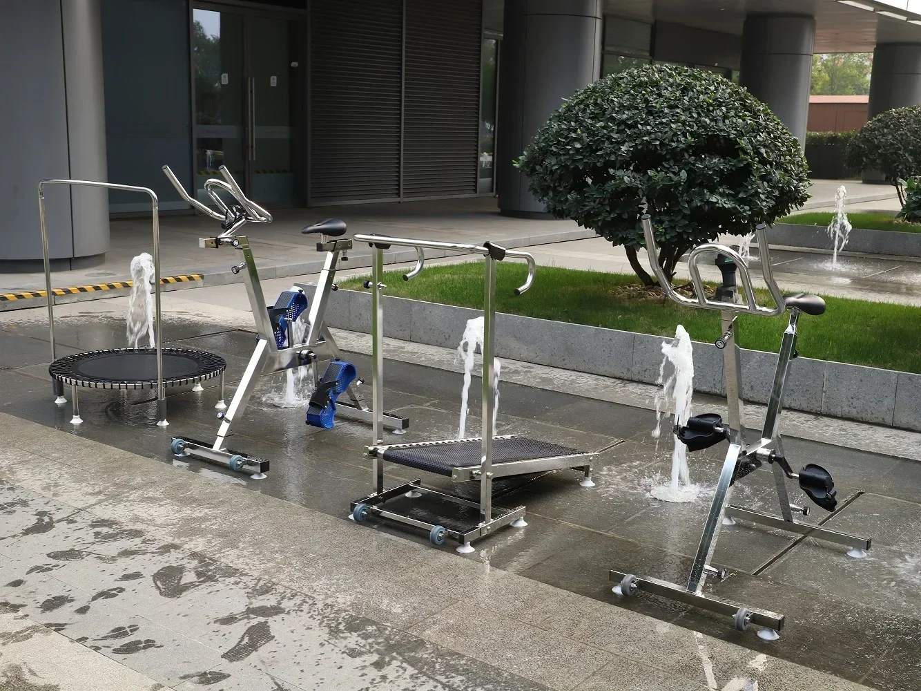 

Rehabilitation aquatic treadmill exercisize walking machine