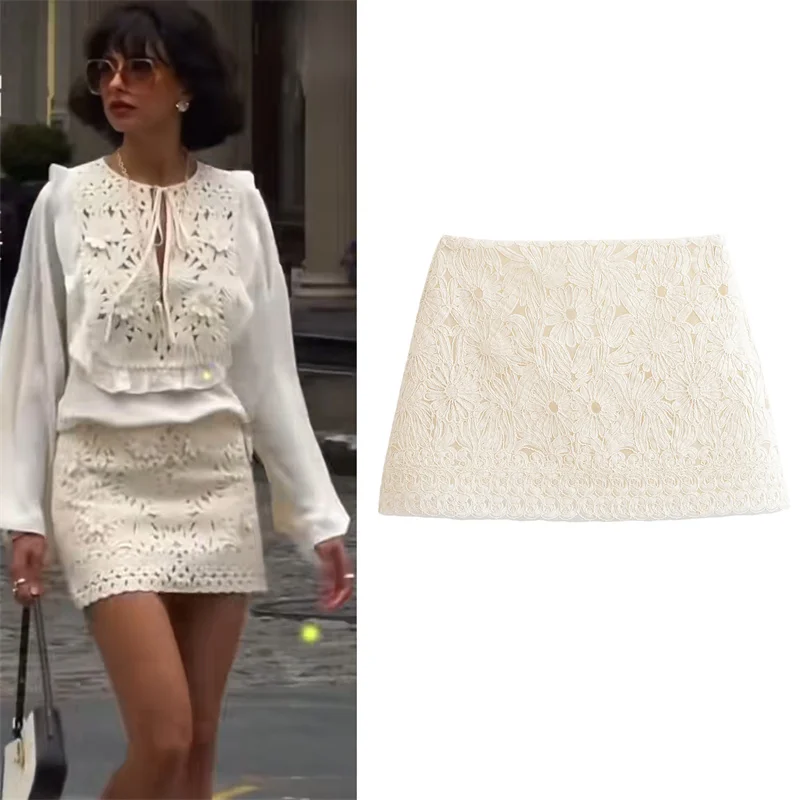 

Women's Skirt Summer 2025 New White Embroidery Cutout Flower Embellished Skirt Sexy Fashion Personality