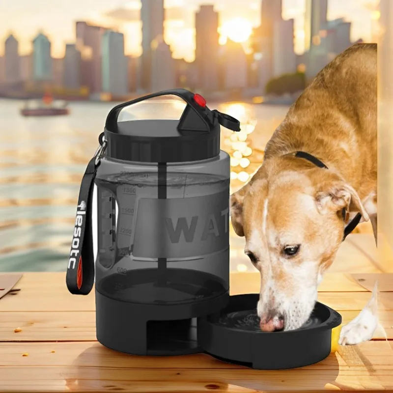 2.2L Dog Water Bottle Outdoor Walking Large Capacity Dogs Watering Bottle Drinking Bowl Portable Cat Drink Bowls Pet Feeders