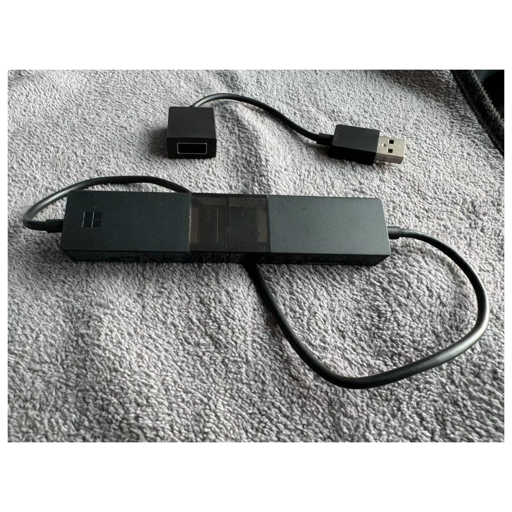 Microsoft Wireless Display Adapter V2 Model 1733: A Deep Dive