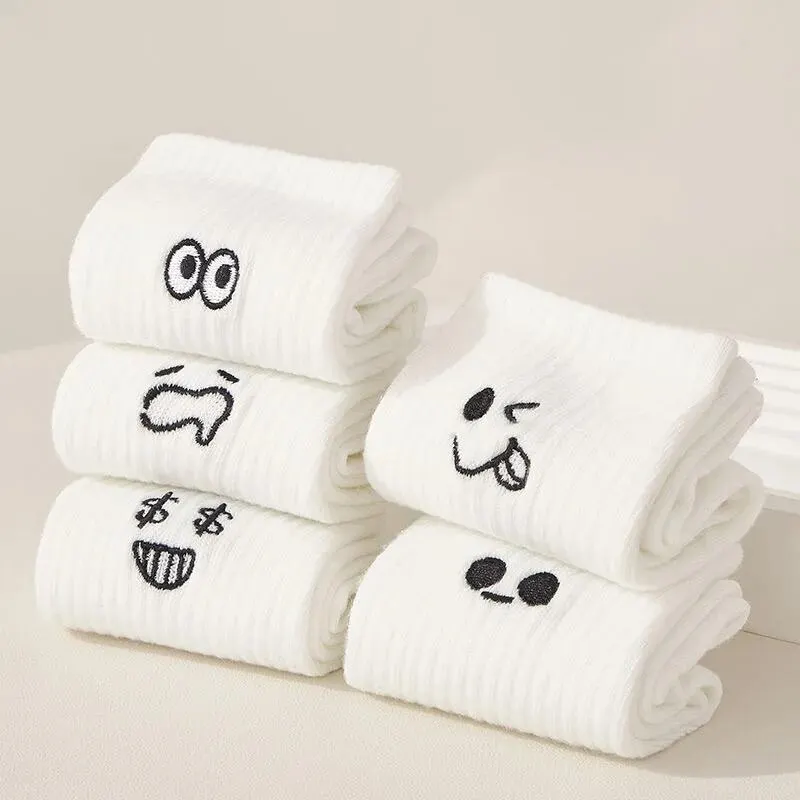 5 Pairs Autumn Women\'s Warm Socks White Kawaii Fun Socks Embroidery Pattern Women\'s Sports Socks