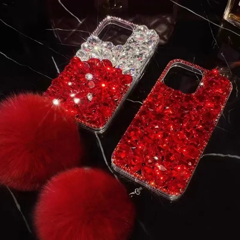 Etui na telefon Luxury Gemstone Bling Rhinestone Fur Hairball do Iphone 15Pro 14Plus 13 Pro 12 Mini 11Pro MAX XSMAX XR 7 8PLUS Cover