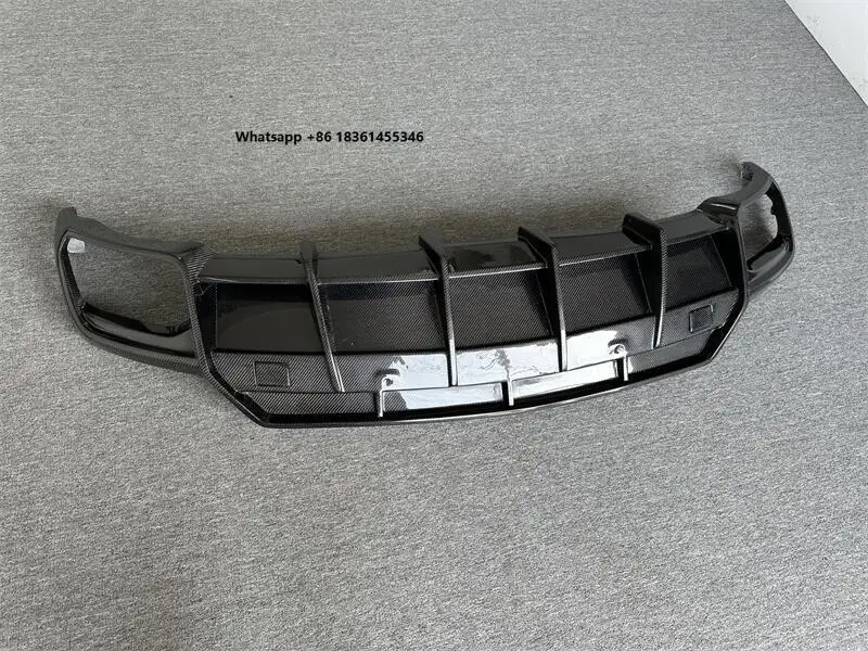 

1016 Style Rear Diffuser Body Kit for URUS Carbon Fiber Diffuser Modification Upgrade Rear Bumper Lip