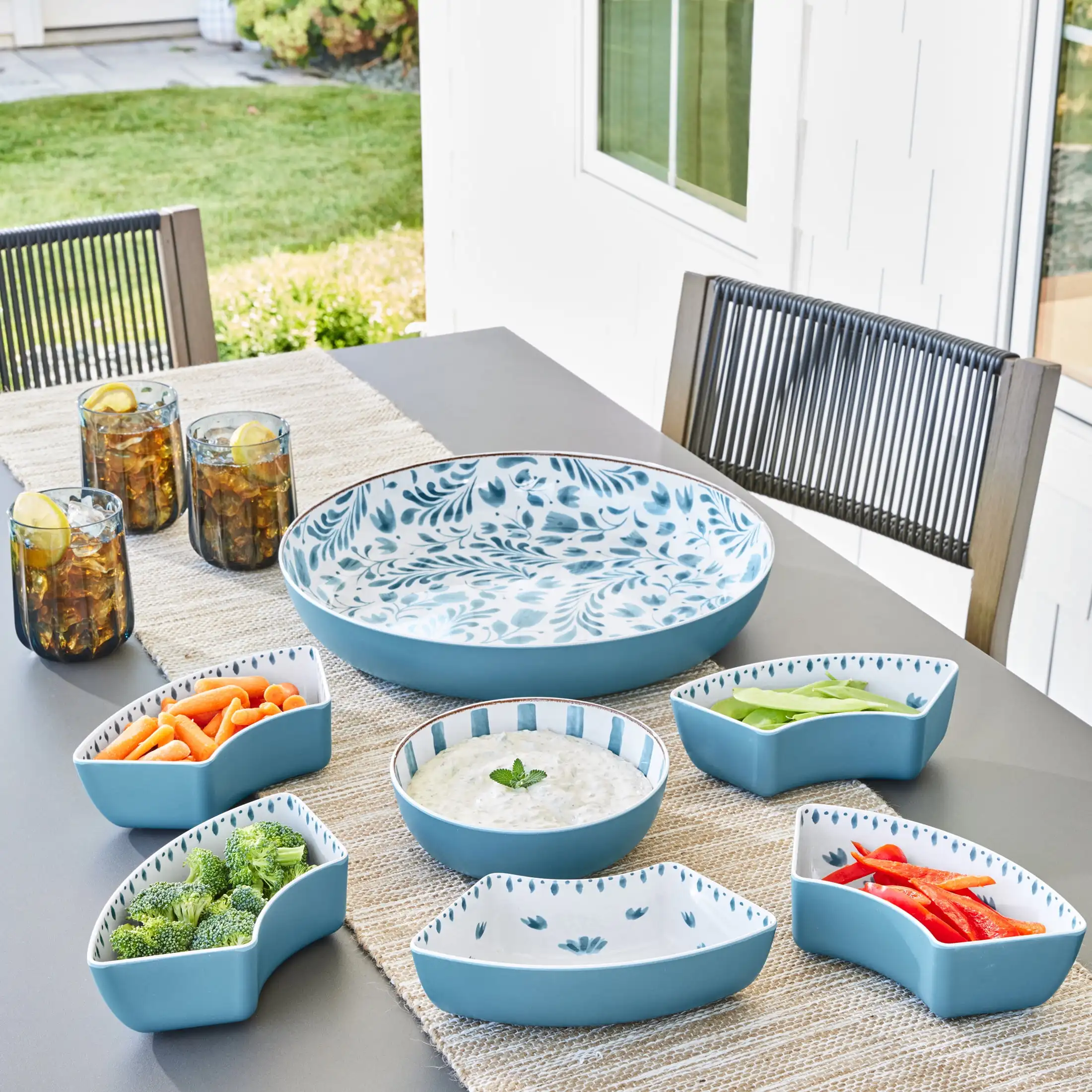 Better Homes & Gardens 대나무 멜라민 칩 및 딥 트레이, 블루