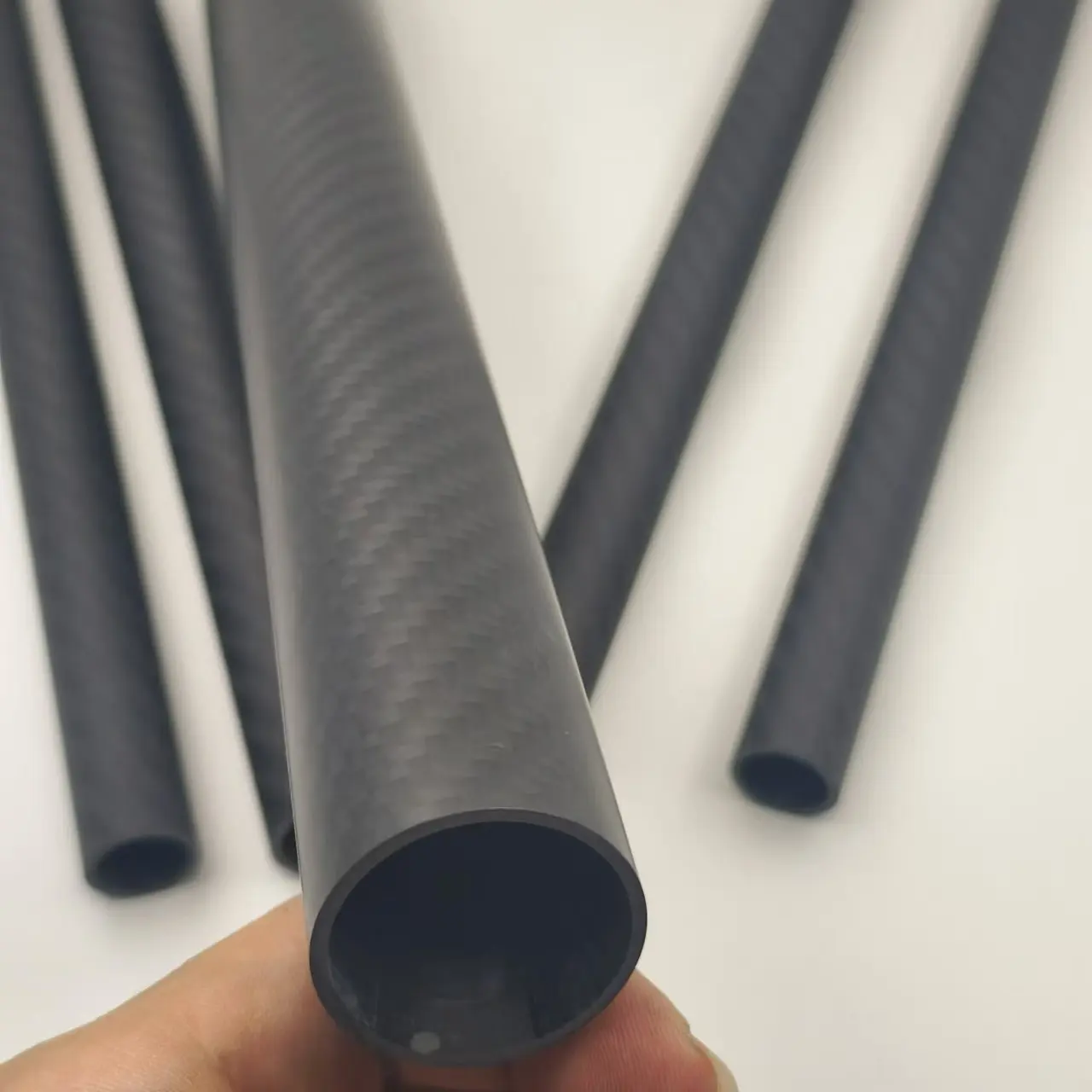 3K Carbon Fiber Tube 2PCS Length 1000MM Twill Matte Wall Thickness 1mm High strength full carbon fiber tube DIY model and Kites