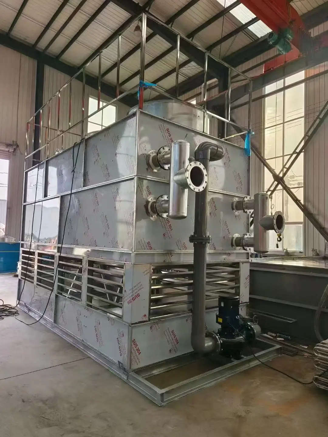 Torre di raffreddamento ad acqua fredda Motore in acciaio a risparmio energetico fornito FRP