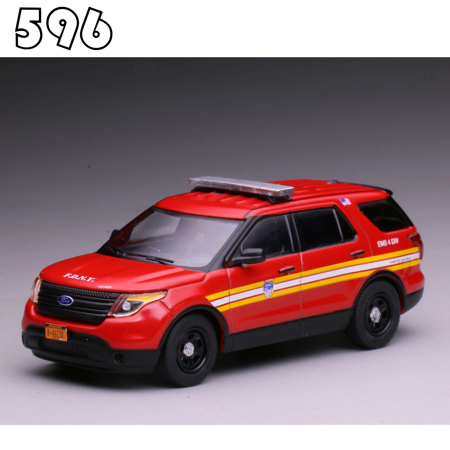 596 1/64 2013 Ford Explorer - FDNY New York Feuerwehrchef-Auto Legierung Motorfahrzeug Druckguss Metallmodell Kinderspielzeug Jungen