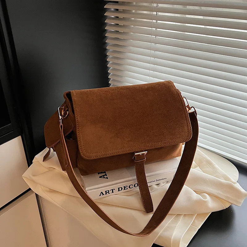 

2025 New Casual Crossbody Bag for Women, Extremely Chic Shoulder Tote with Top Handle, Extremely Versatile and Very Stylish​