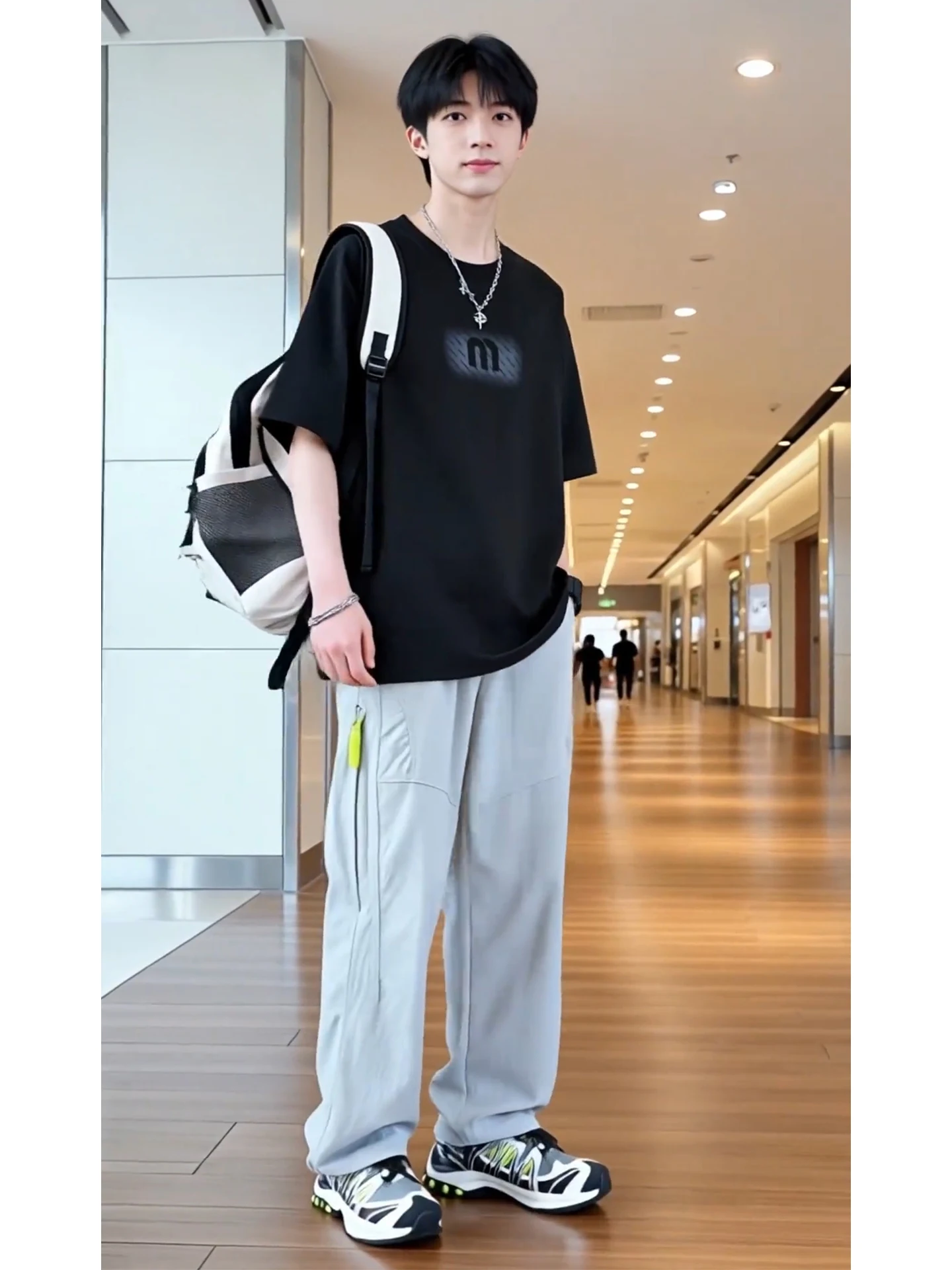 

Men's Summer Thin Short Sleeve Casual Outfit Cool Handsome Oversize Shirt And Pants Set Complete Sportswear Ensemble
