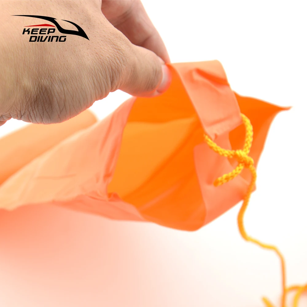 أنبوب إشارة غوص PVC صغير 1.4 متر قابل للطي وقابل للنفخ لسطح السجق الآمن (SMB) غواص أدناه