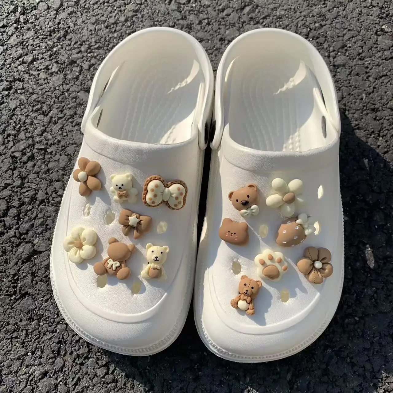 14pcs Fashion Shoe Charms Set Accessories Hole Shoe Buckle Cute Resin Bear Flower Bow DIY Shoes Decorations