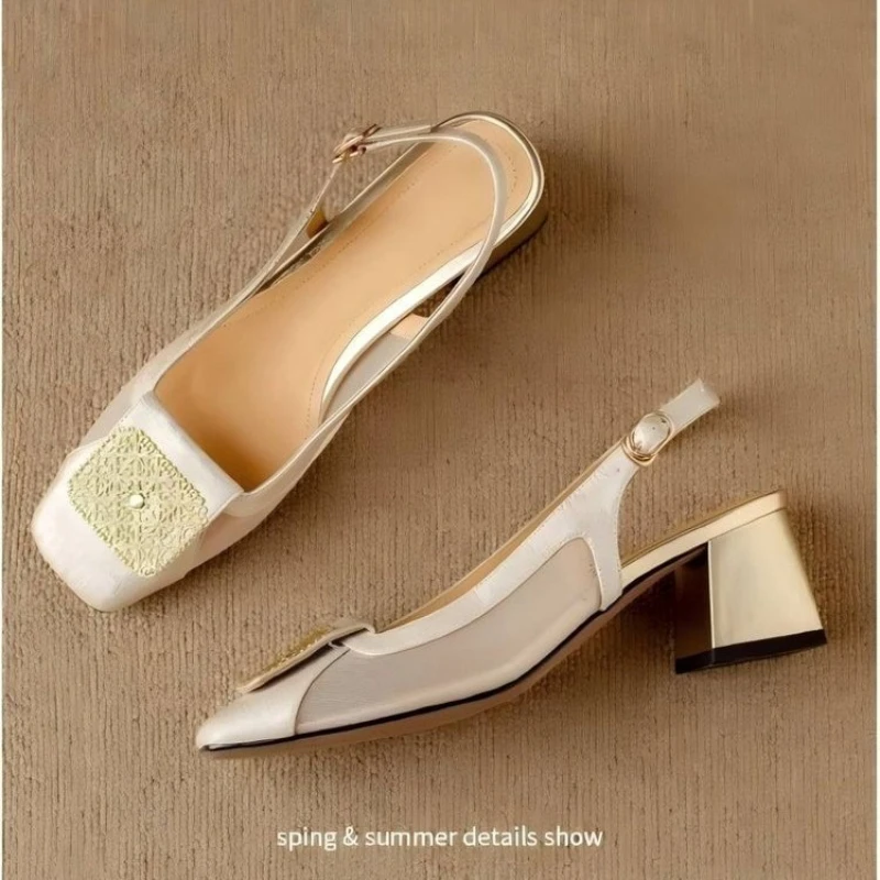 

Coarse Heel and Pointed Toe Adjustable Strap Buckle Waterproof Platform Versatile Comfortable and Slip-resistant Women's Sandals