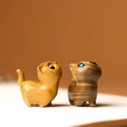 Green sandalwood carving strange kitten animal creative wooden cute cat play hand handle a small birthday gift craft