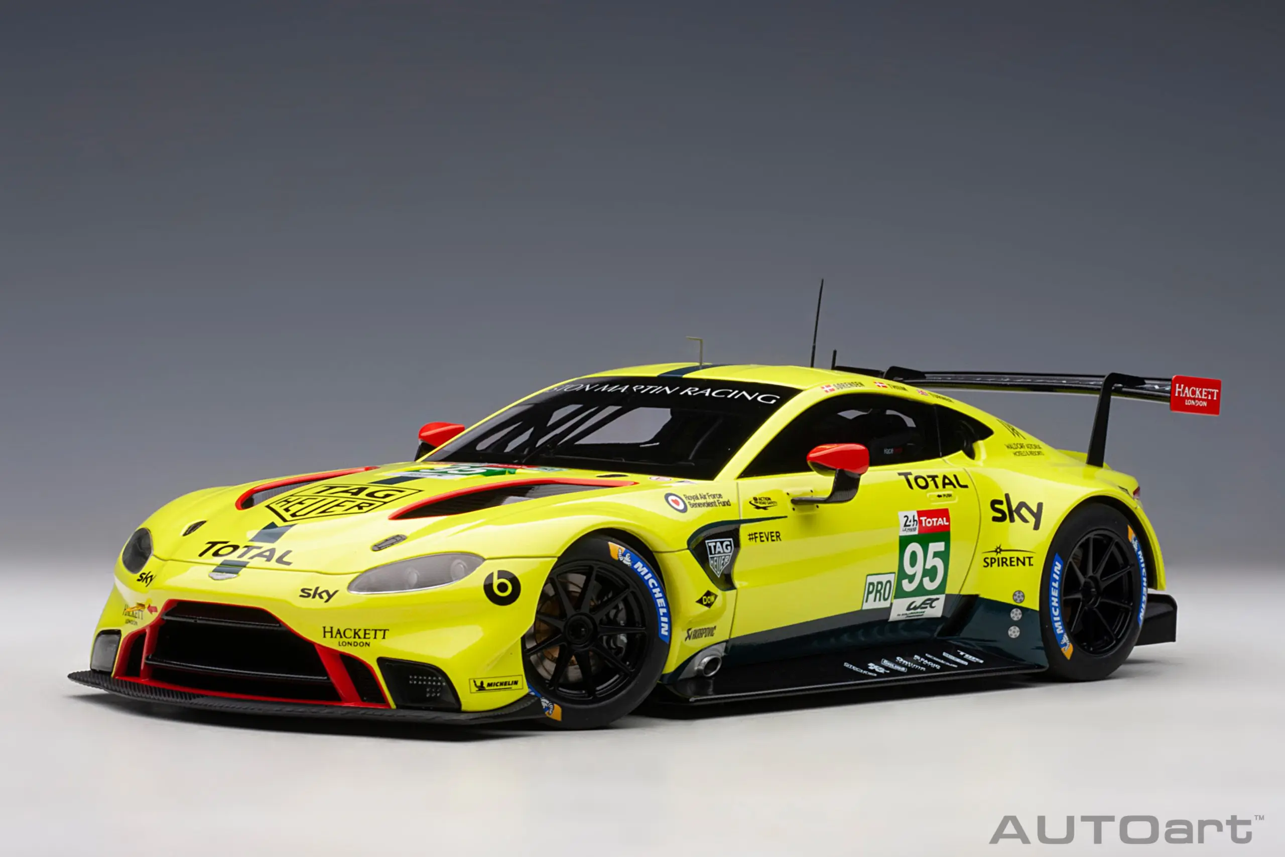 1:18 AUTOart Aston Martin Vantage GTE Pro Le Mans 24h 2018 #95#97 Alloy Car Model Premium Collectible Car Model Metal Diecast