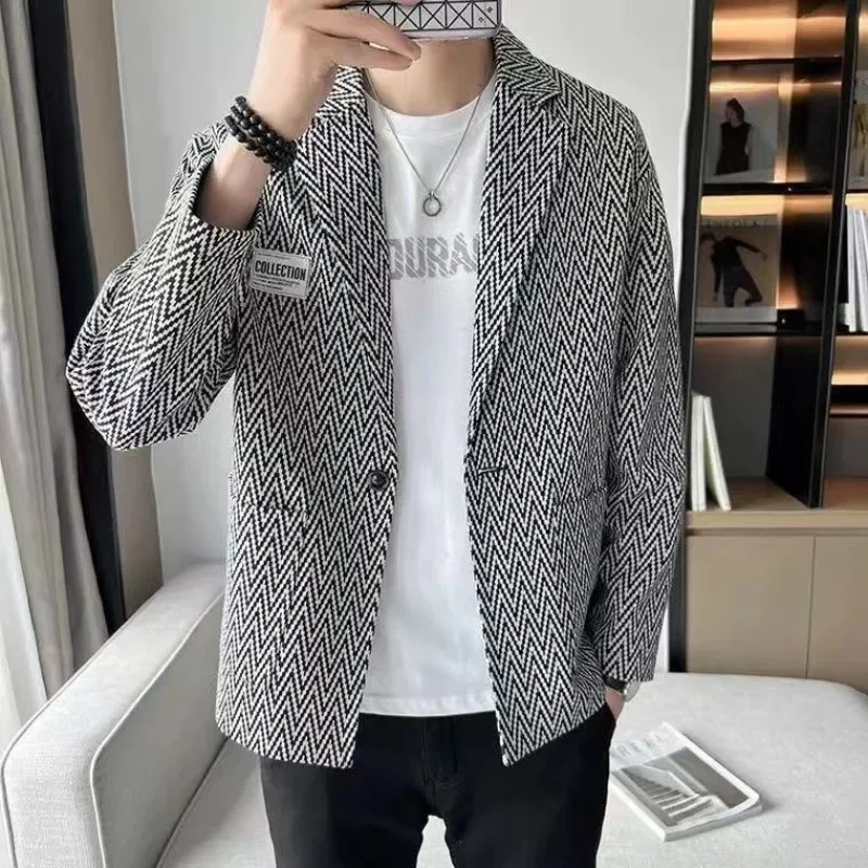 Striped Man Suits and Blazers Slim Fit Single Breasted Coats Thin Jacket for Men Clothing Vintage Classic Elegant New in Casual