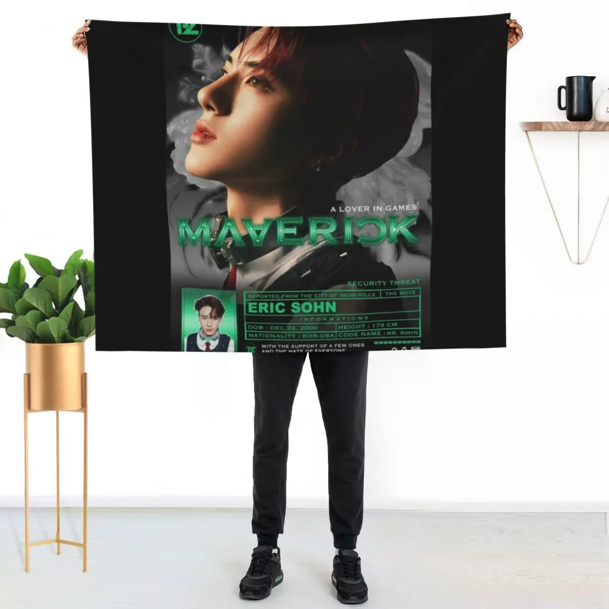 Eric Sohn Maverick ! [The Boyz] Throw Blanket couch cozy soft plush fuzzy picnic outdoor blanket