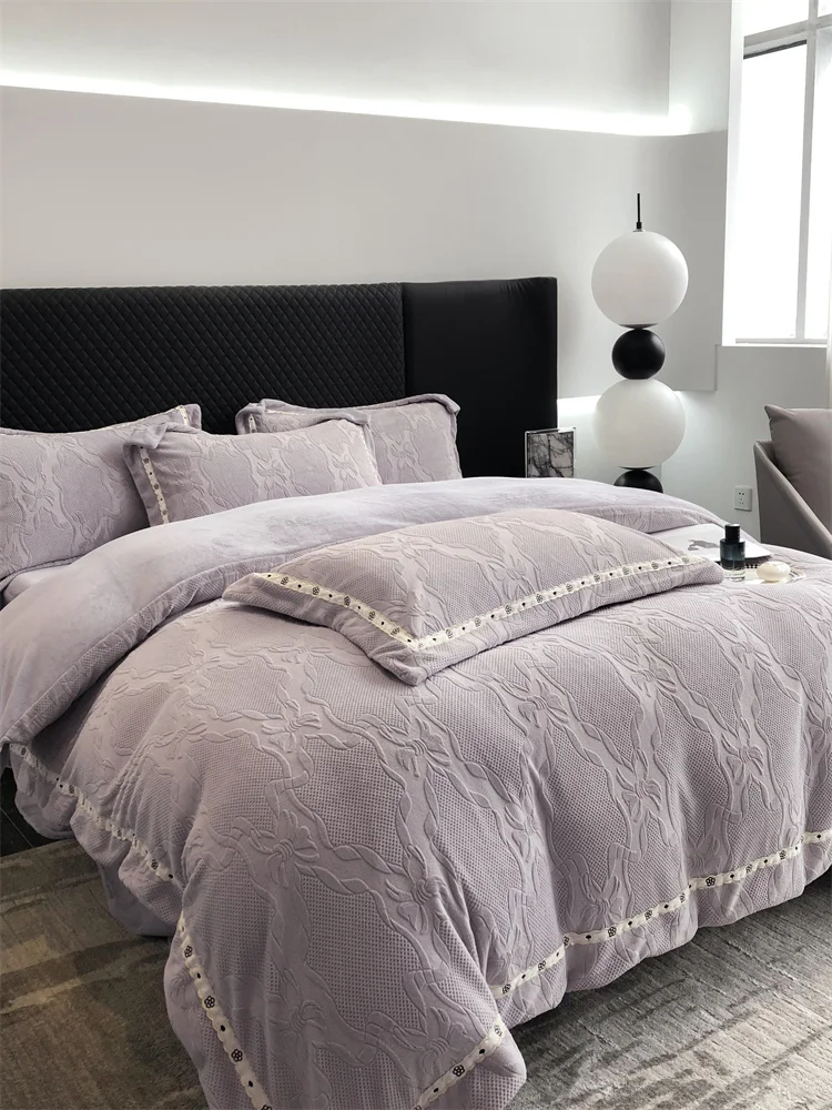 

Customizable autumn and winter new carved milk fleece four-piece set