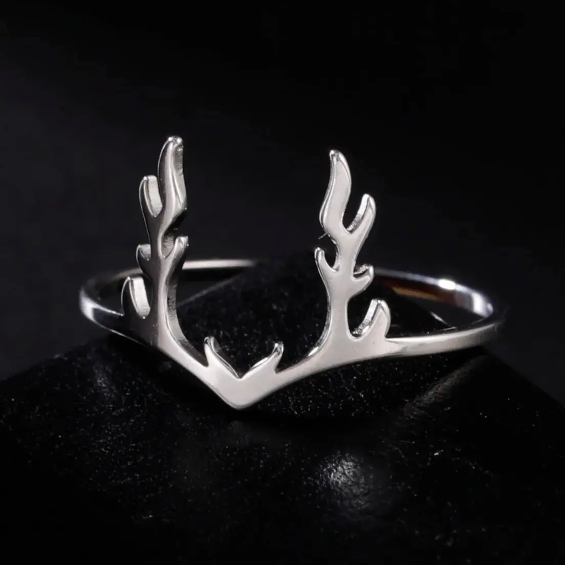 LIKGREAT Simple Reindeer Antler Finger Ring for Women Men Stainless Steel Fashion Elk Deer Jewelry Trend Couple Birthday Gift