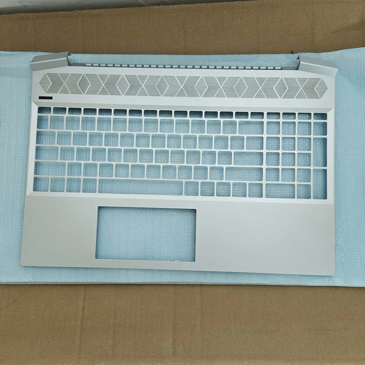 

Новый оригинальный чехол для ноутбука HP ZHAN 99 G2 G3 G4 TPN-Q229 Q284, упор для рук, лицевая панель клавиатуры, верхний корпус в сборе EAG3H00309P