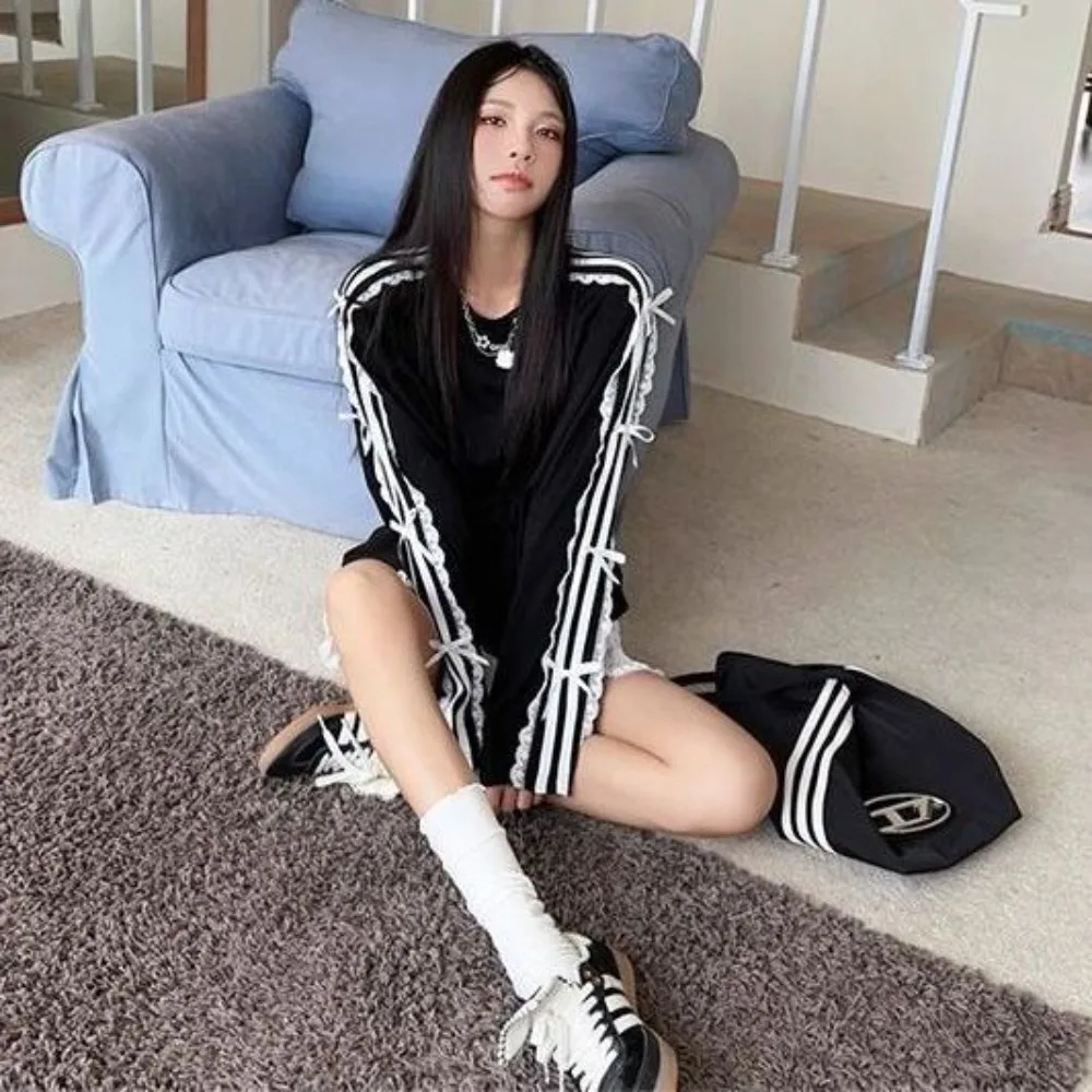 

Bow Black Long-sleeved Loose T-shirt Women Spring Summer New Lace Patchwork Korean Casual All Match Y2k Aesthetic T Shirt