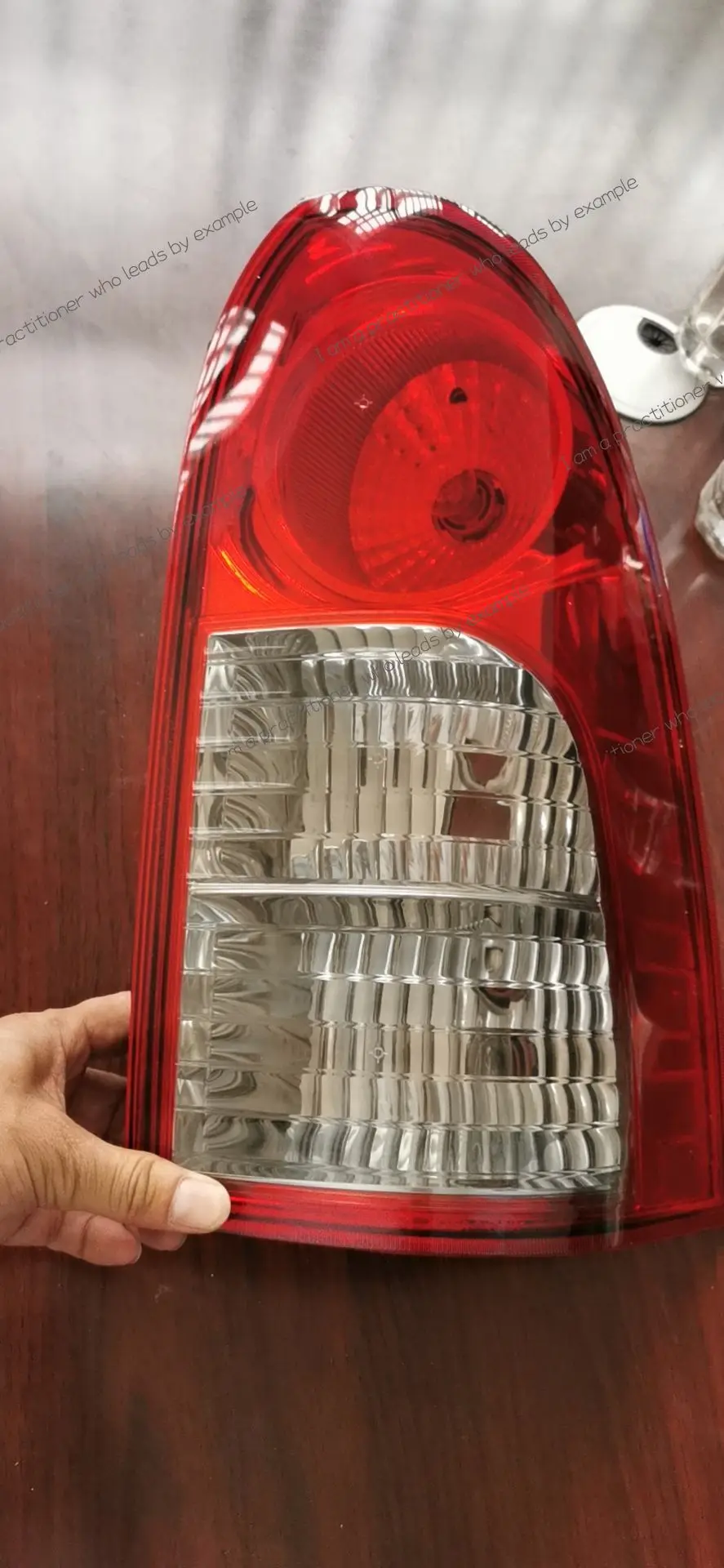 

Suitable for Shuanglong Aiteng ACTYON pickup, tail light 83602-32500 83602-32003