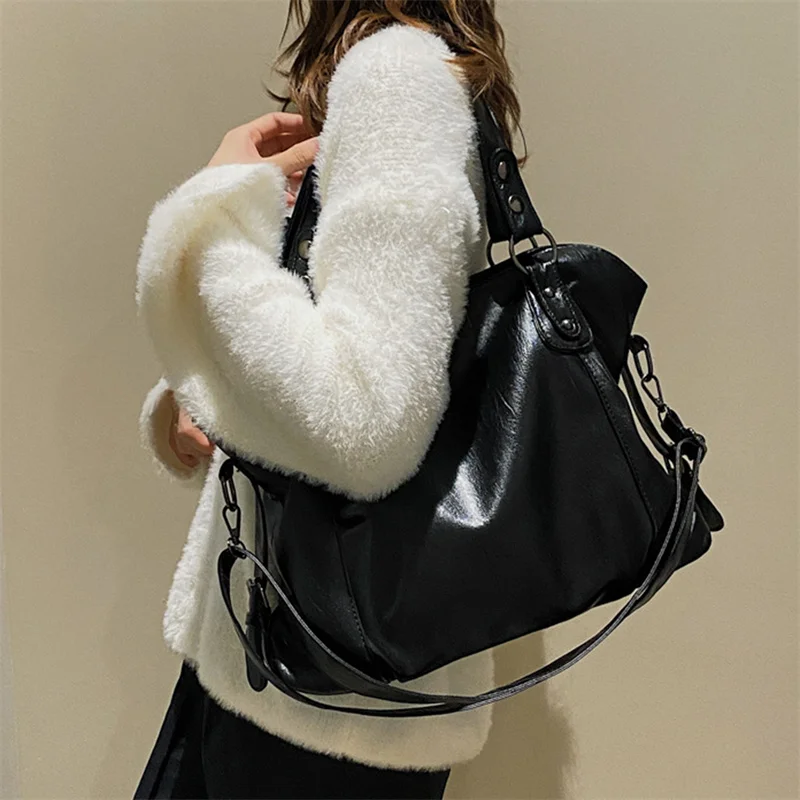 Female Large Crossbody Bag Black Oil Wax Leather Ladies Casual Shopper Tote Handbags Chic Wide Strap Women's Zipper Shoulder Bag