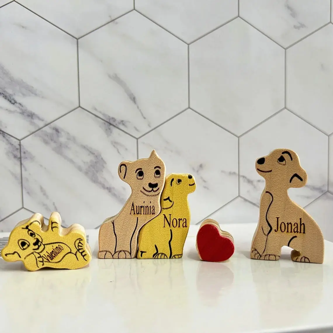 Figurine di legno di leone fai da te con incisione gratuita decorazioni personalizzate per scrivania personalizzate nome personalizzato regalo di compleanno decorazione per la casa