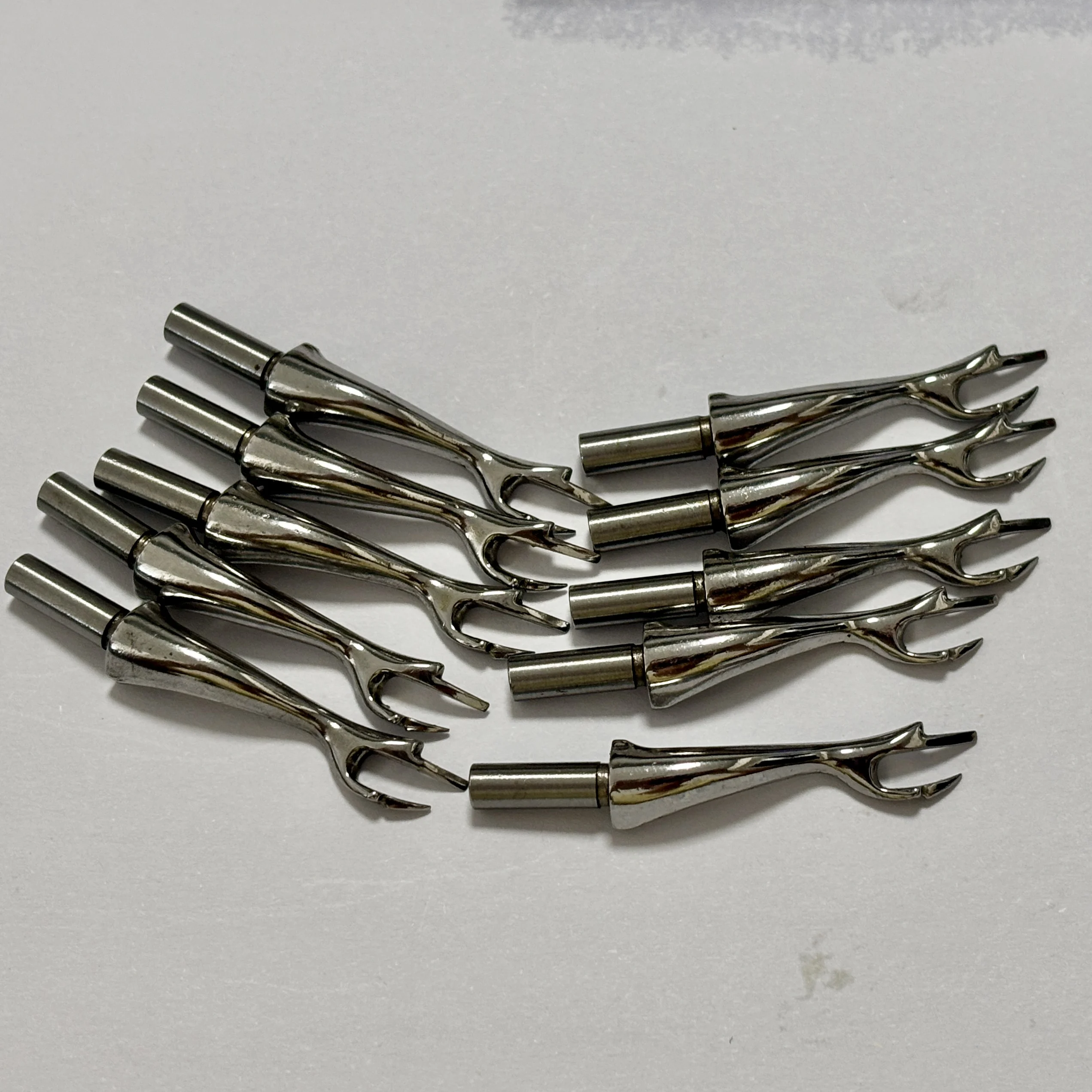 （10PCS）Looper 11837 for PFFAFF KI.BS 800 Sewing Machine Parts