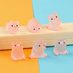 A Set Of Six Resin Cute Glow-In-The-Dark Piggy Ornament DIY Keychain Micro-Landscaping Accessories Home Desktop Car Decoration