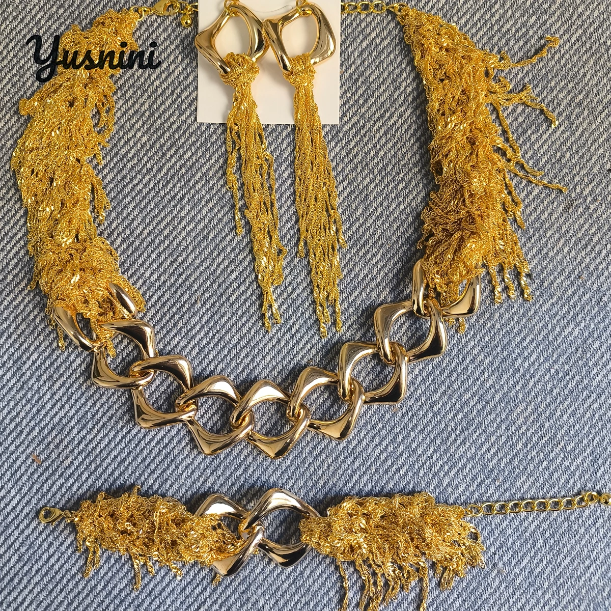 

Модное Дубайское 24-каратное позолоченное высококачественное индивидуальное ожерелье, серьги, браслеты для парного комплекта ювелирных изделий для свадебной вечеринки DD10919