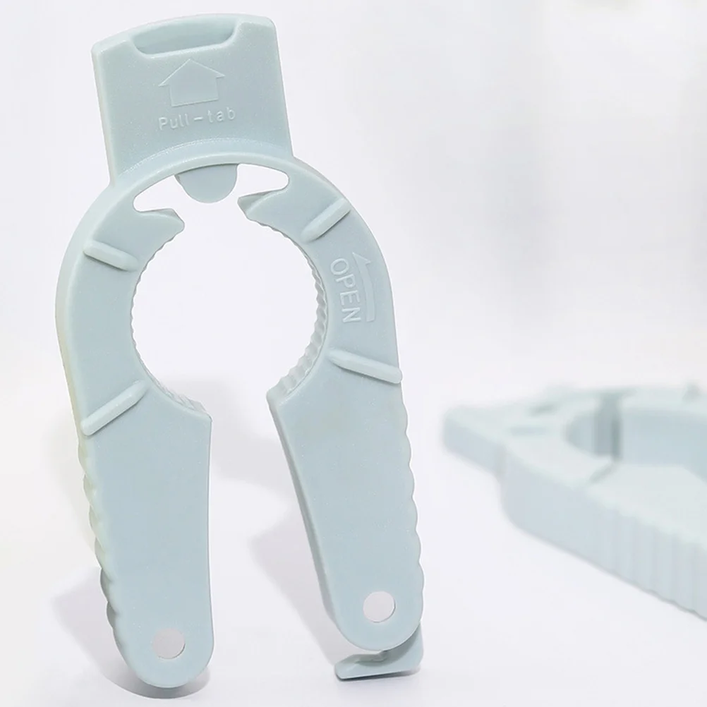 

2Pcs Compact Bottle Opener Can Opener with Jagged Teeth Design Fits 3Cm Caps Portable for Camping Picnic Outdoor Activities