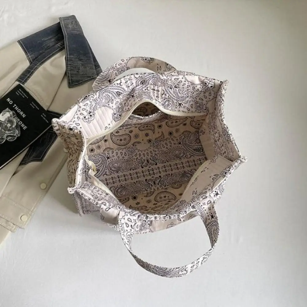 Neue, geräumige Tragetasche im Vintage-Stil mit aufgedrucktem Muster, leichte Schultertasche mit Vintage-Motiv, Stofftasche, Damenhandtasche, ideal für den täglichen Gebrauch. – Detail 2
