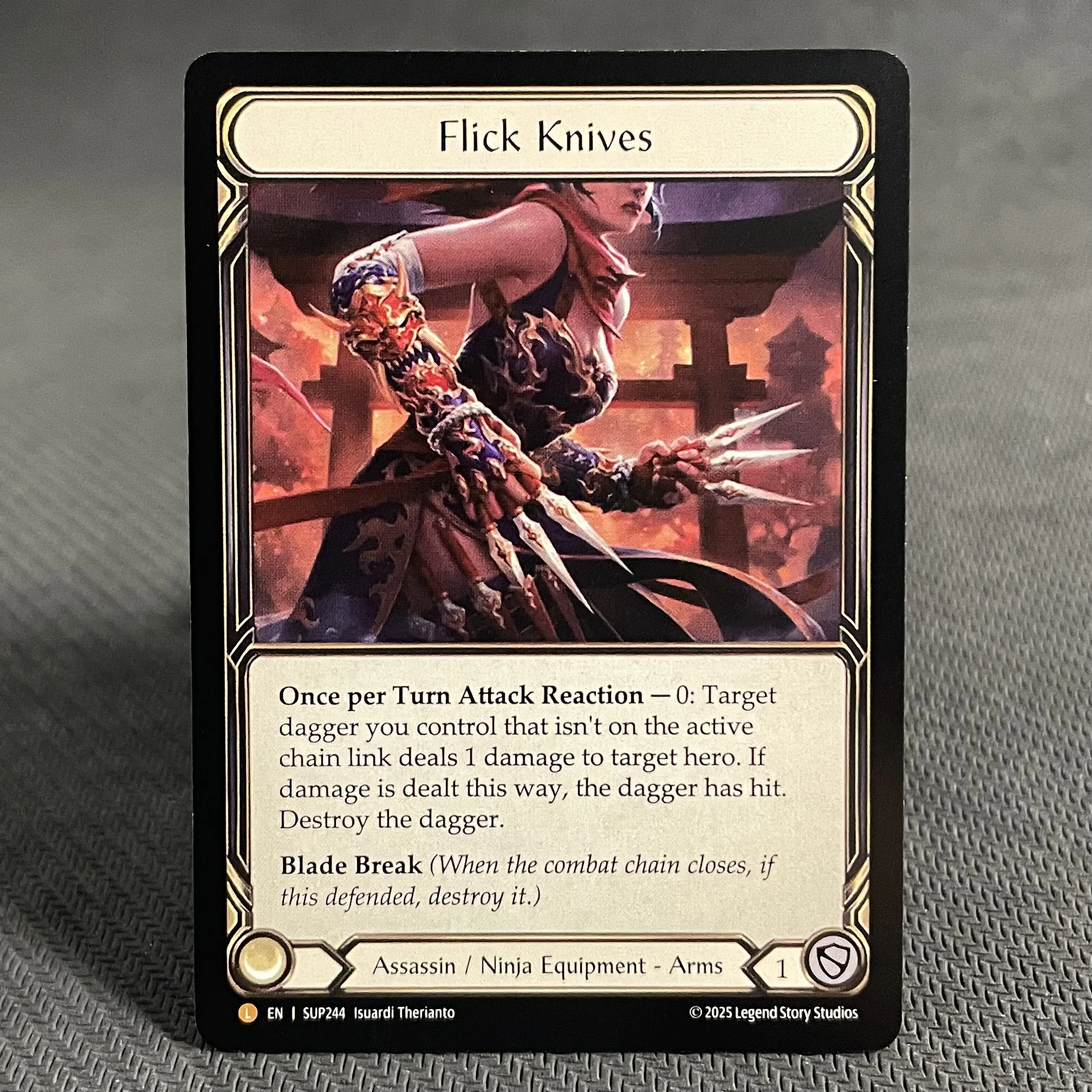 Flesh and Blood LSS001-P Ruu'di Gem Keeper Rudy Alpha Investments FLICK KNIVES Concealed Blade FAB Proxy Regular Card