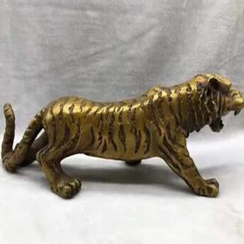 

Pure copper old ingot New Year tiger ornaments mascot zodiac up the mountain money tiger car living room home decoration