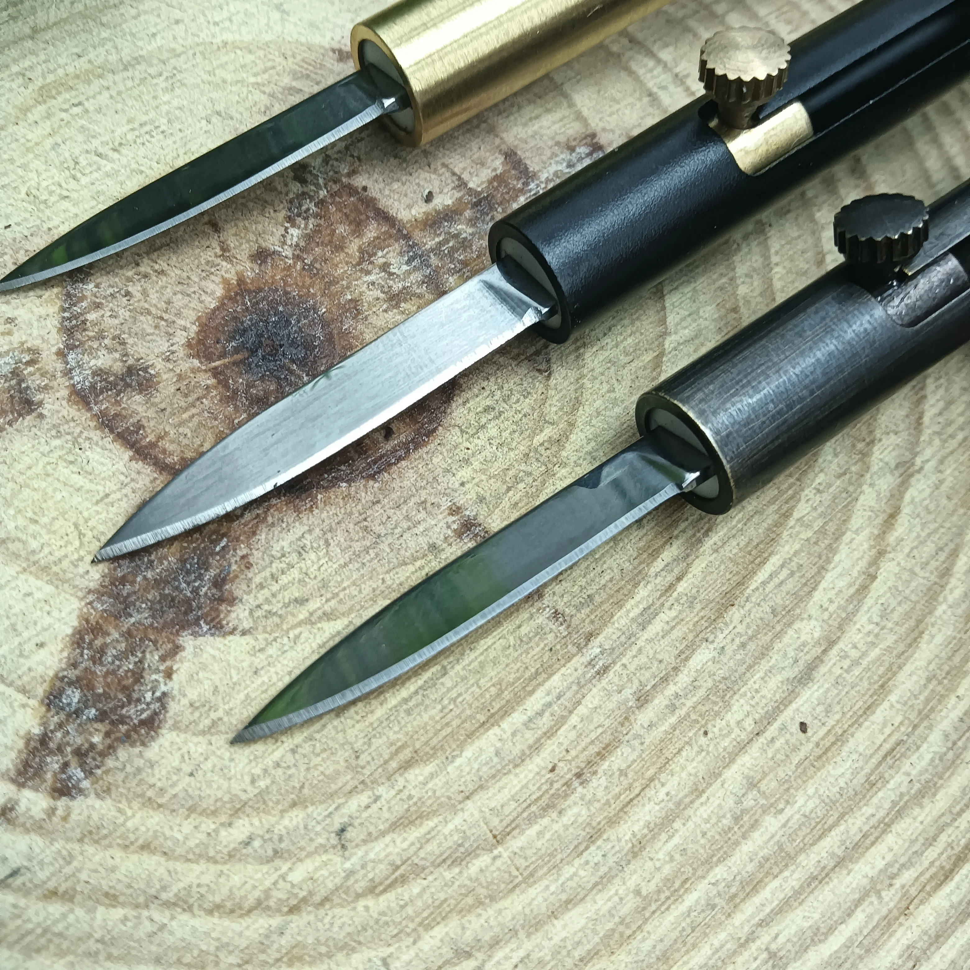 سكين صغير قابل للسحب من سبائك الألومنيوم هدية سكين جيب تفكيك أداة سريعة دفع وسحب سلسلة مفاتيح أوتوماتيكية قلادة قطع الورق