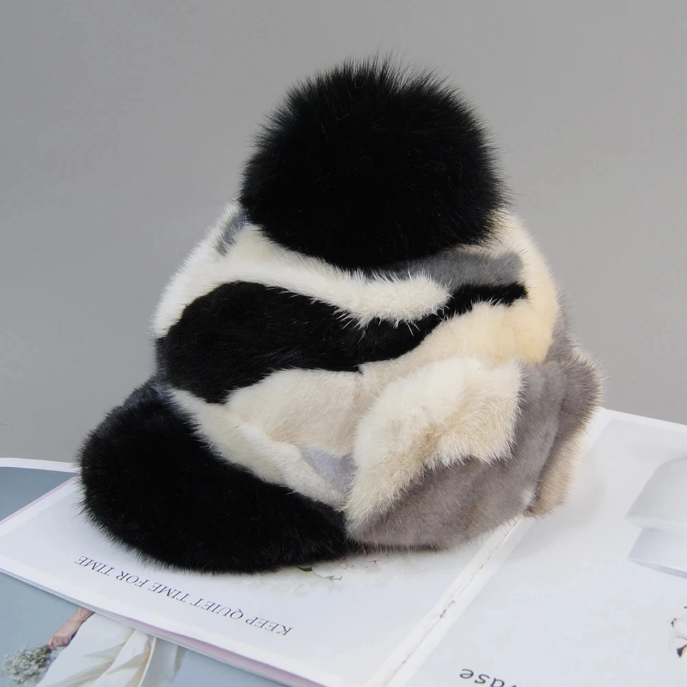 2024 Girl Fox Fur Pompoms Bomber Caps New Arrival Women Fashion Colorful Real Fur Hats Ladies Winter Warm Natural Mink Fur Hat