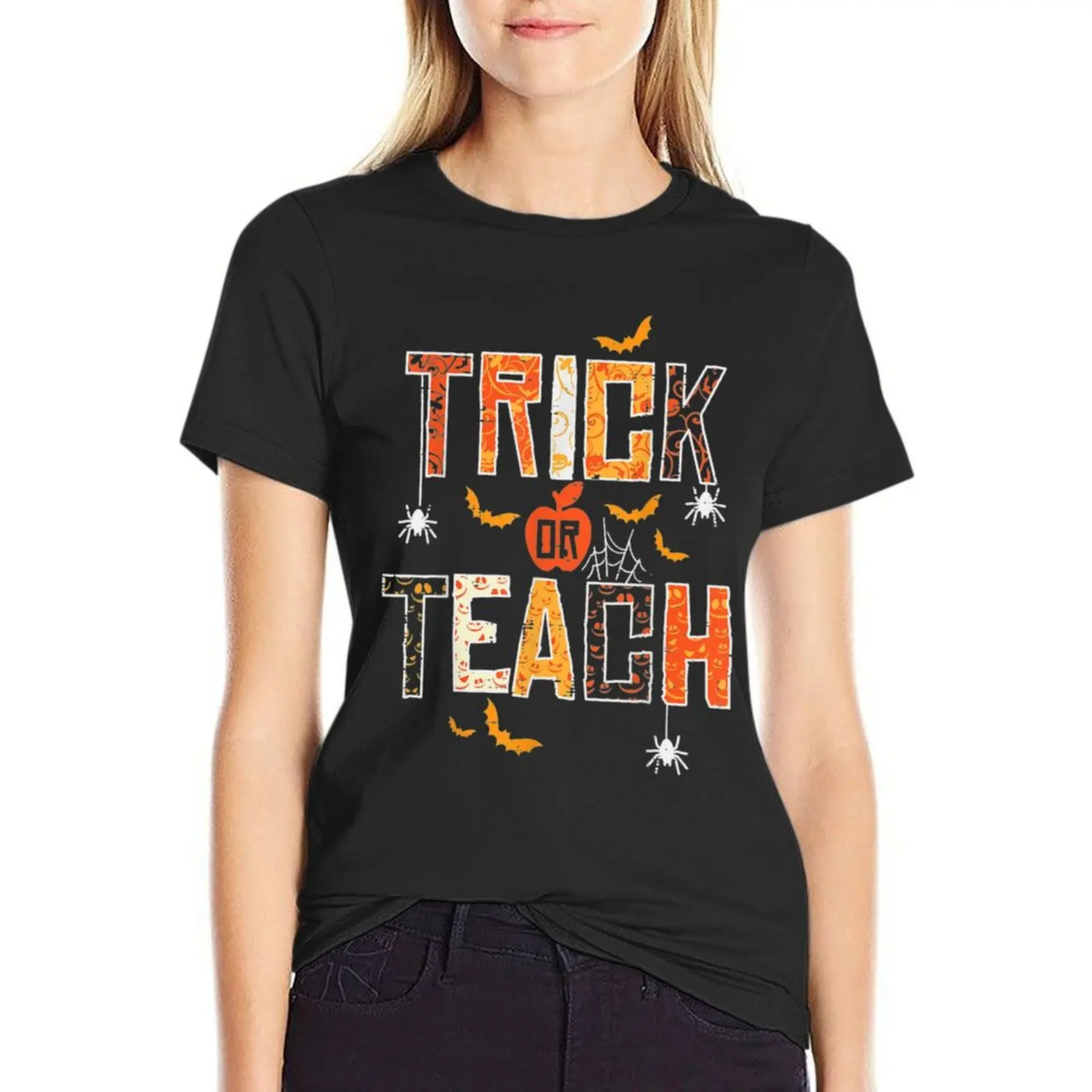 

Trick Or Teach Cute Halloween Teacher T-Shirt blanks anime oversized shirts graphic tees Women's t-shirt