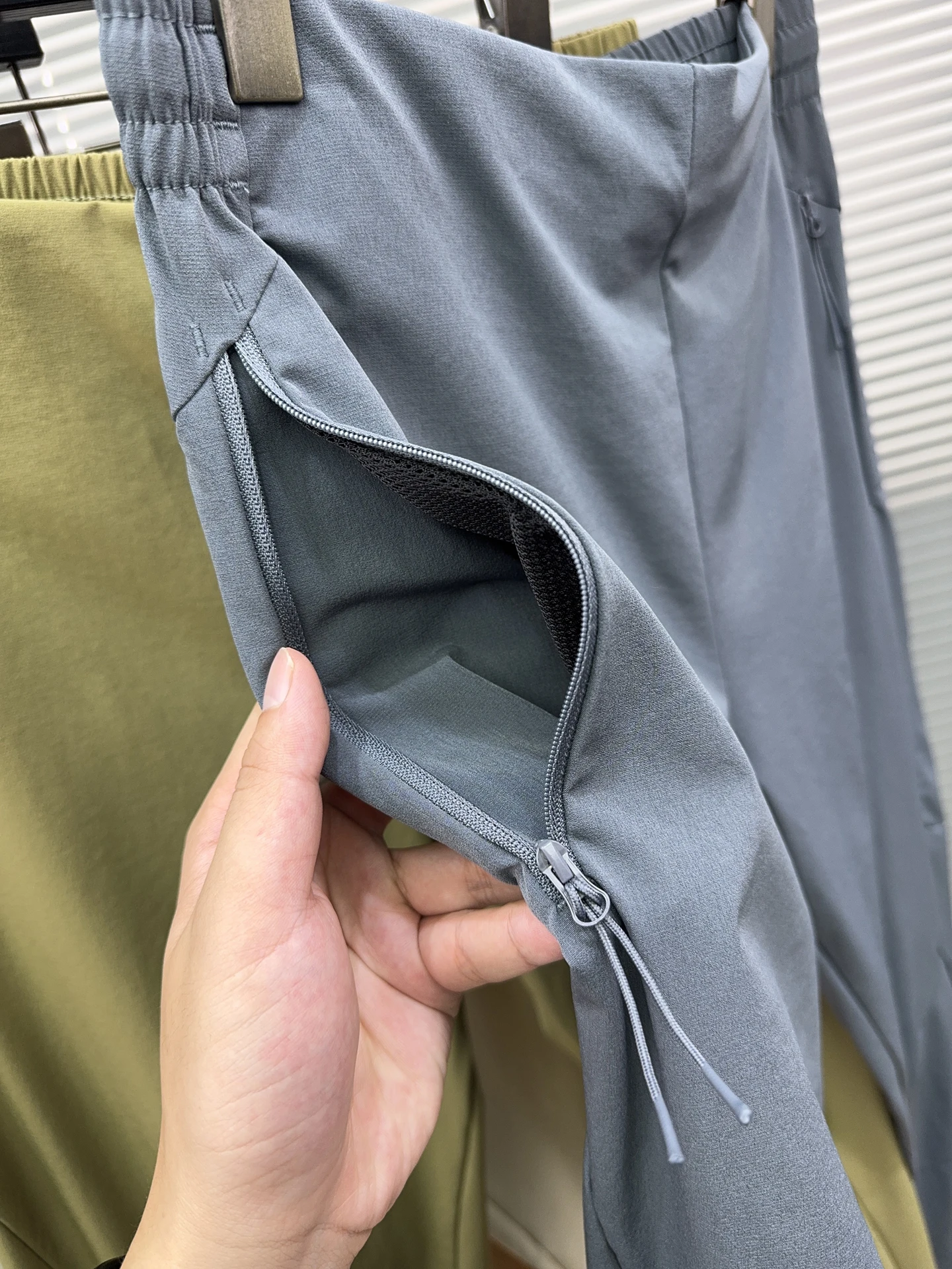 الرجال الصيف في الهواء الطلق خفيفة الوزن تنفس شعور رائع مستقيم الساق سراويل تقليدية SVIP Liao 2500 بنطلون وظيفي