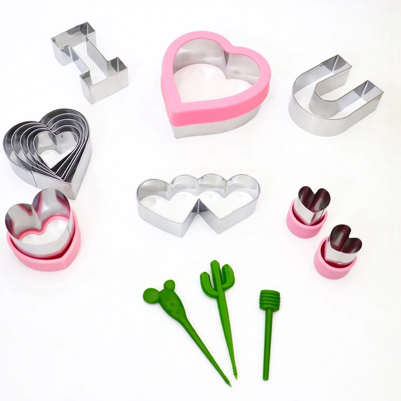 15 Pieces Heart Cookie Cutter Kit 9 Sizes Heart Shaped Cookie Cutter, Stainless Steel Valentine Cookie Cutter Set