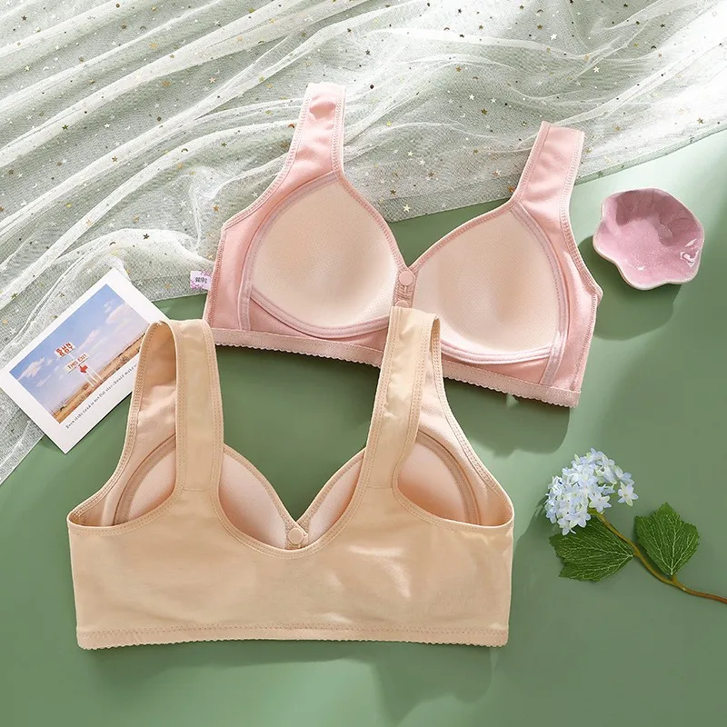 حمالة صدر كبيرة الحجم بفتحة أمامية متقاطعة وكأس ثابتة للنساء في منتصف العمر بدون دعم حلقة فولاذية