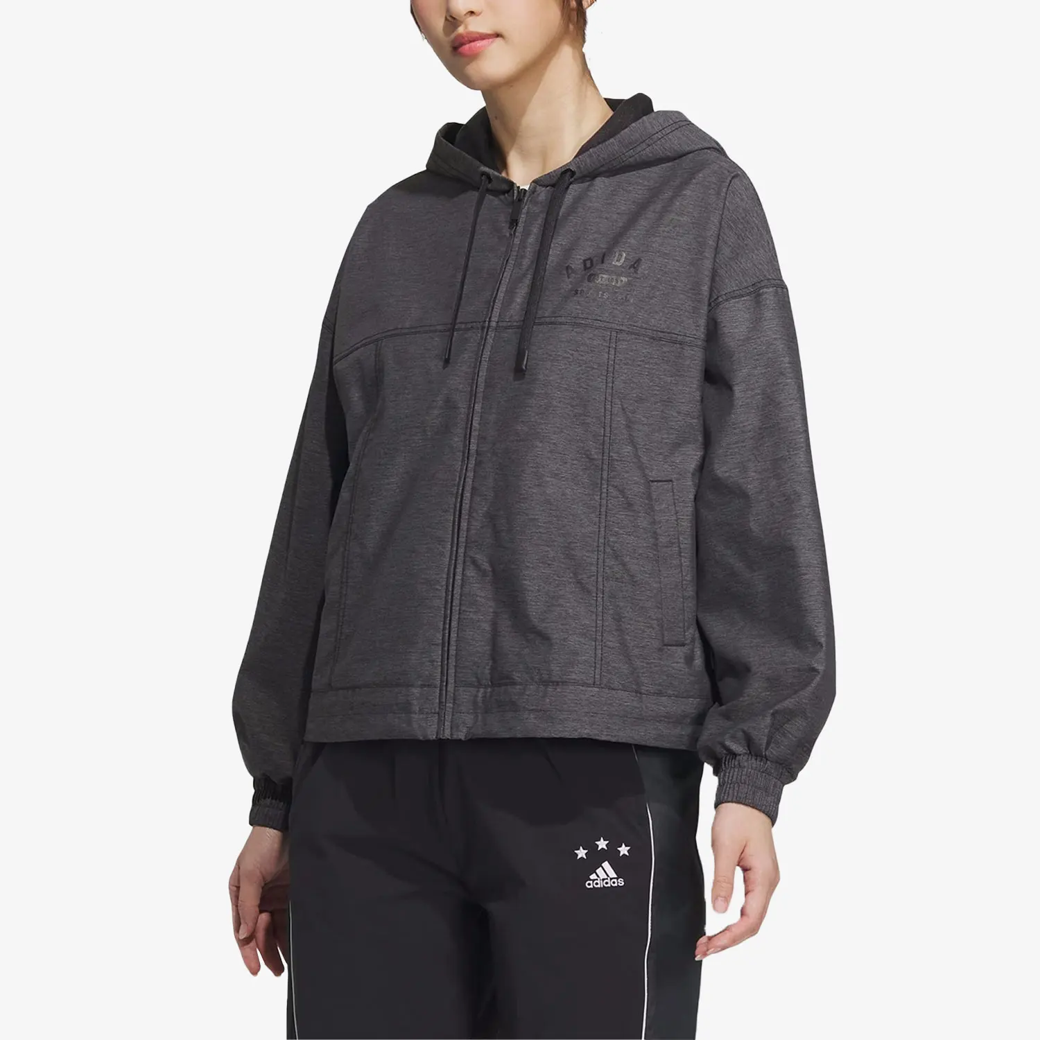 

Оригинальная женская спортивная куртка с капюшоном Adidas Spring New IK3473