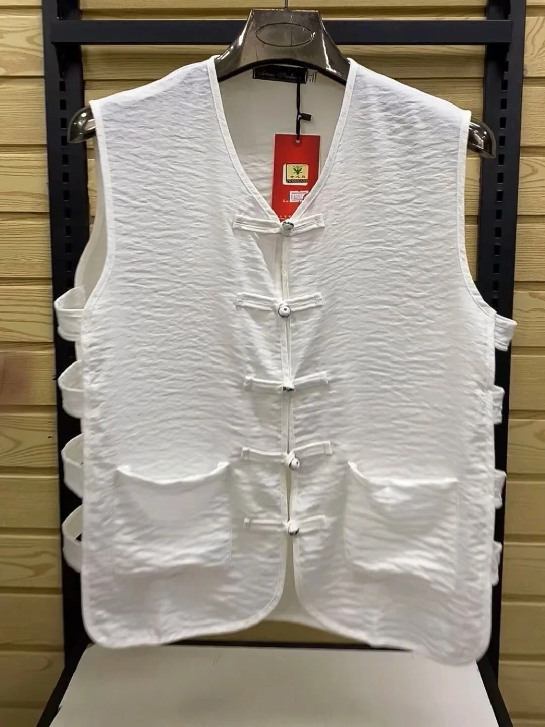 New 2024 Men's Comfortable Soft Ethnic Style Button down Vest Fashionable Simple High-End Sensation Summer Casual Tank Top
