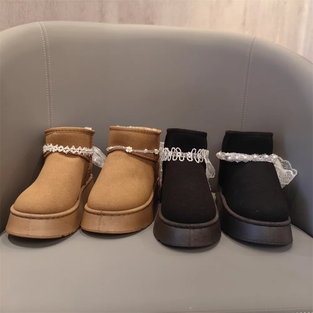 Boot Charms Lace Beaded Shimmering Faux Pearl Chain Ornament for Women Girls Tall Snow Boots Winter Holiday Lightweight