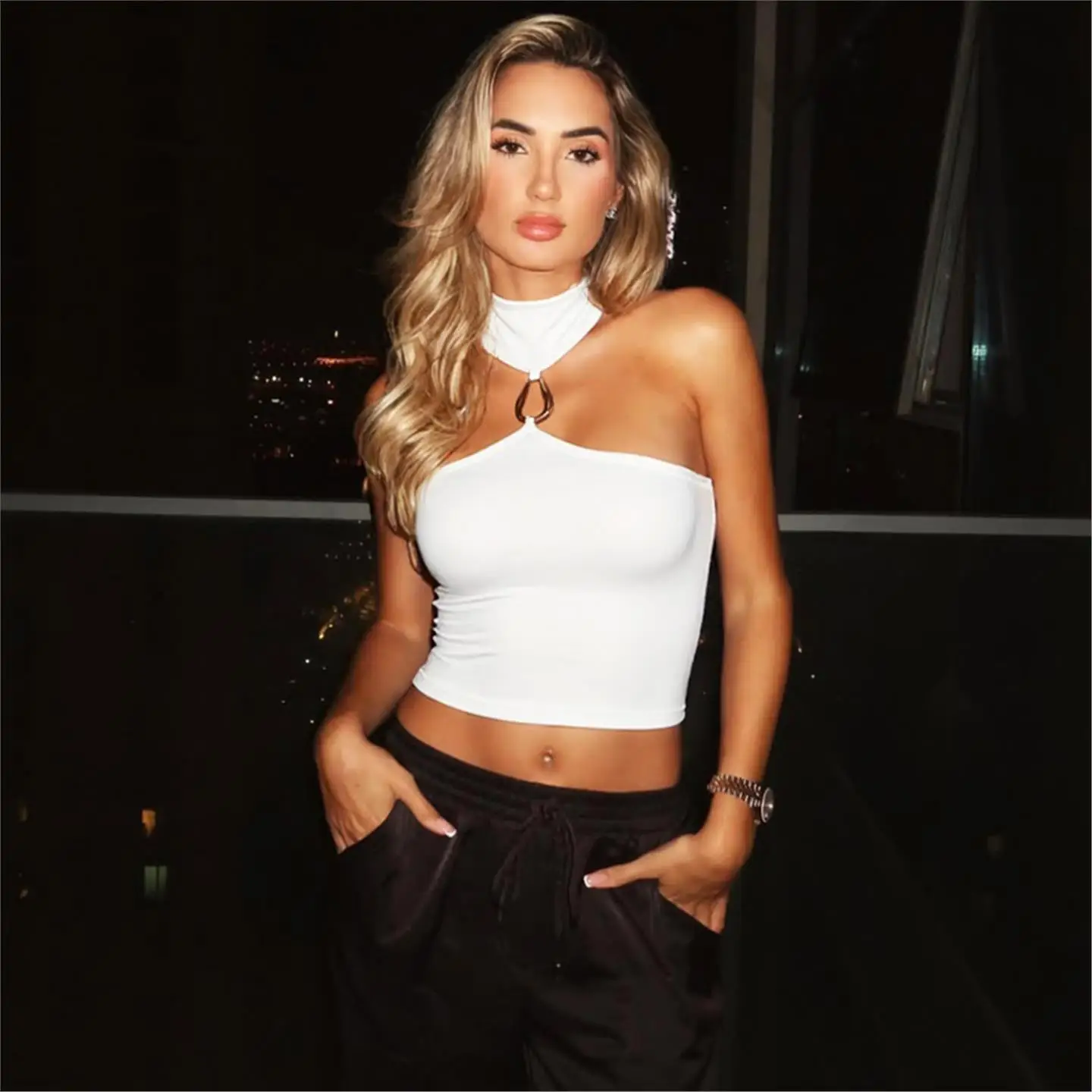 Pure Desire Summer 2025 Sleeveless Slim Fit Crop Top Vest T-Shirt Women Hanging Neck Backless A-Line Narrow Strap Vest