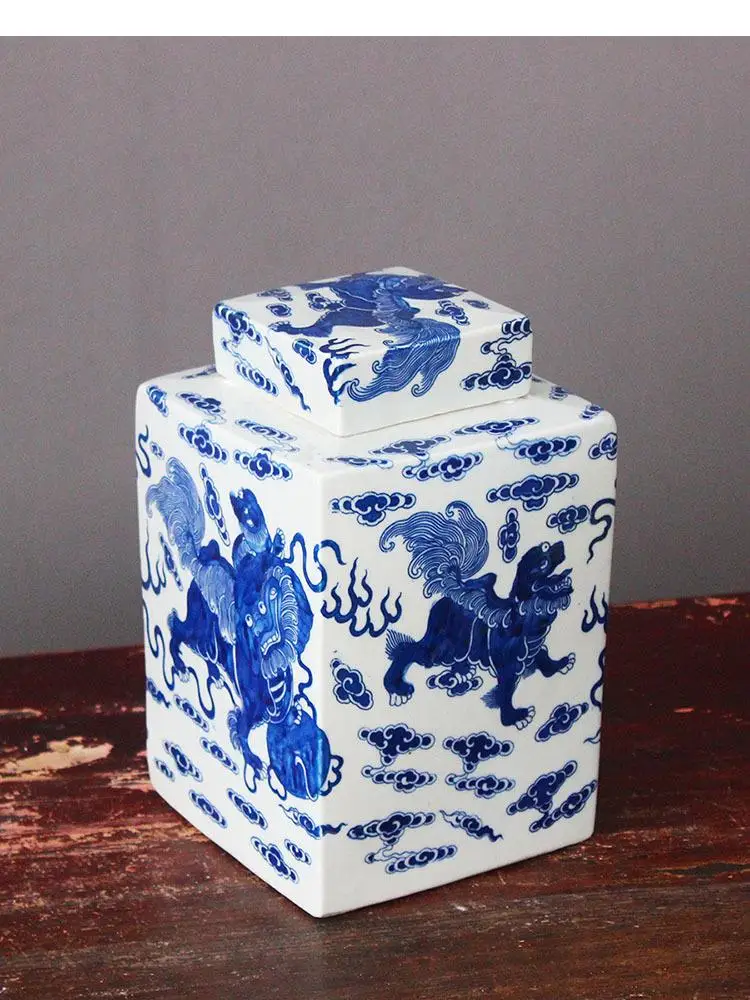 Lion Pattern Ceramic Jars Classic Painted Blue and White Porcelain Tea Caddy Vintage Home Decor Rectangle Storage Jar with Cover