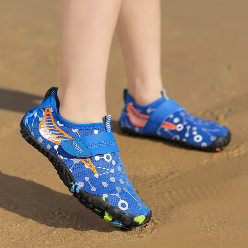 Nuove scarpe da spiaggia a piedi nudi per bambini Creek Tracing Sandals antiscivolo asciugatura rapida alpinismo arrampicata escursionismo e scarpe da Wading mare accessori spiaggia scarpe mare scarpe barefoot scarpe d