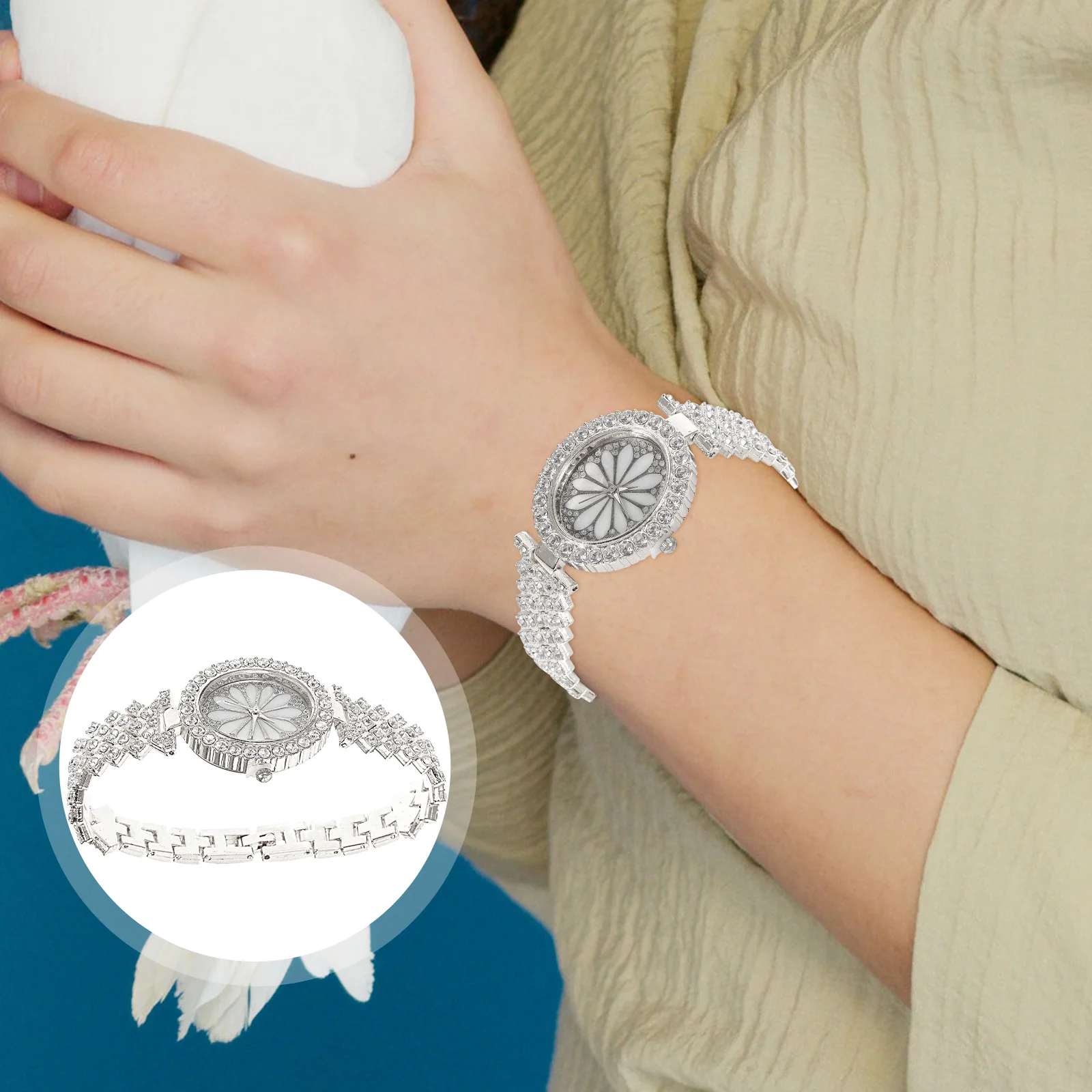 

Quartz Wrist Watch for Ladies Women Silver Metal Dainty Watches Rhinestone Embellished Elegant Style Casual Girl Watch Long Term